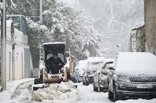 Νέα προειδοποίηση Μαρουσάκη: Κορυφώνονται τα χιόνια τις επόμενες ώρες
