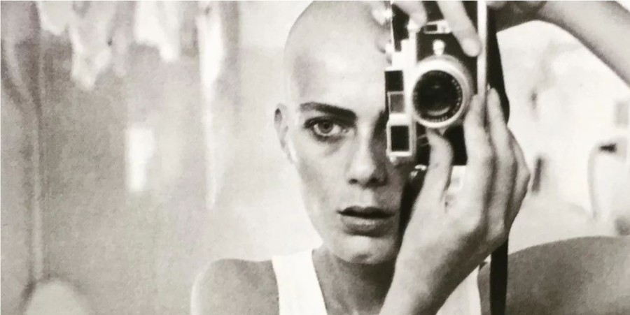 Γαλλία: Πέθανε στα 75 της η σημαντική πολεμική φωτορεπόρτερ Μαρί-Λορ ντε Ντεκέρ