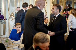 Ο Ράμα τρολάρει τον Τραμπ για τις γκάφες με τη γεωγραφία - Η αντίδραση του Μακρόν (Βίντεο)