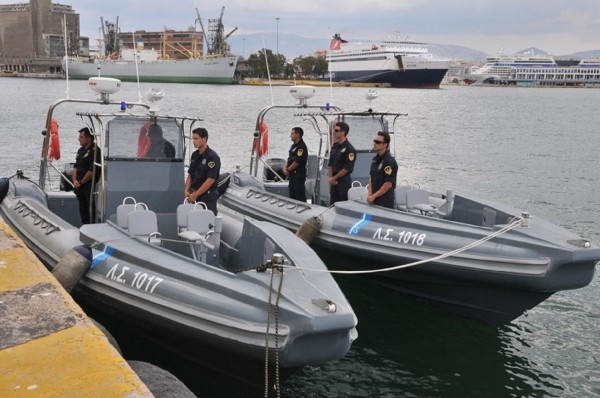 Πέντε φουσκωτά δωρεά από την Παπαστράτος στο Λιμενικό