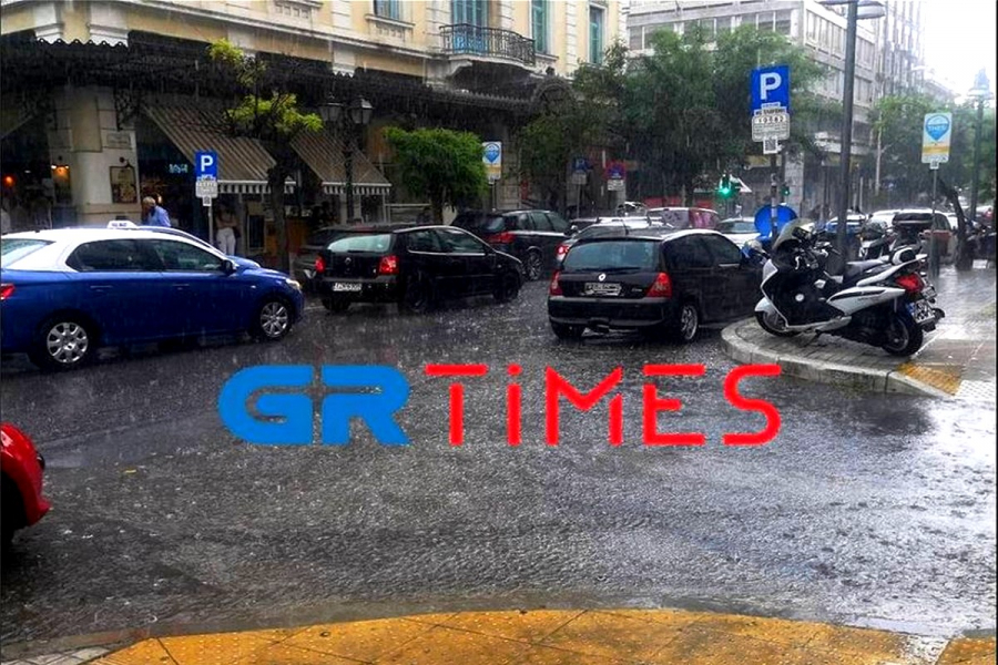 Καιρός: Επέλαση της «Ψυχρής Λίμνης» στα ηπειρωτικά με καταιγίδες, χαλάζι και κεραυνούς (βίντεο, εικόνες)