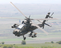 Αμερικανικά ελικόπτερα Απάτσι έφτασαν στη Λετονία μετά τη ρωσική εισβολή στην Ουκρανία