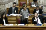 Μειώνονται οι συμβασιούχοι αυξάνονται οι μόνιμοι λέει η Γεροβασίλη