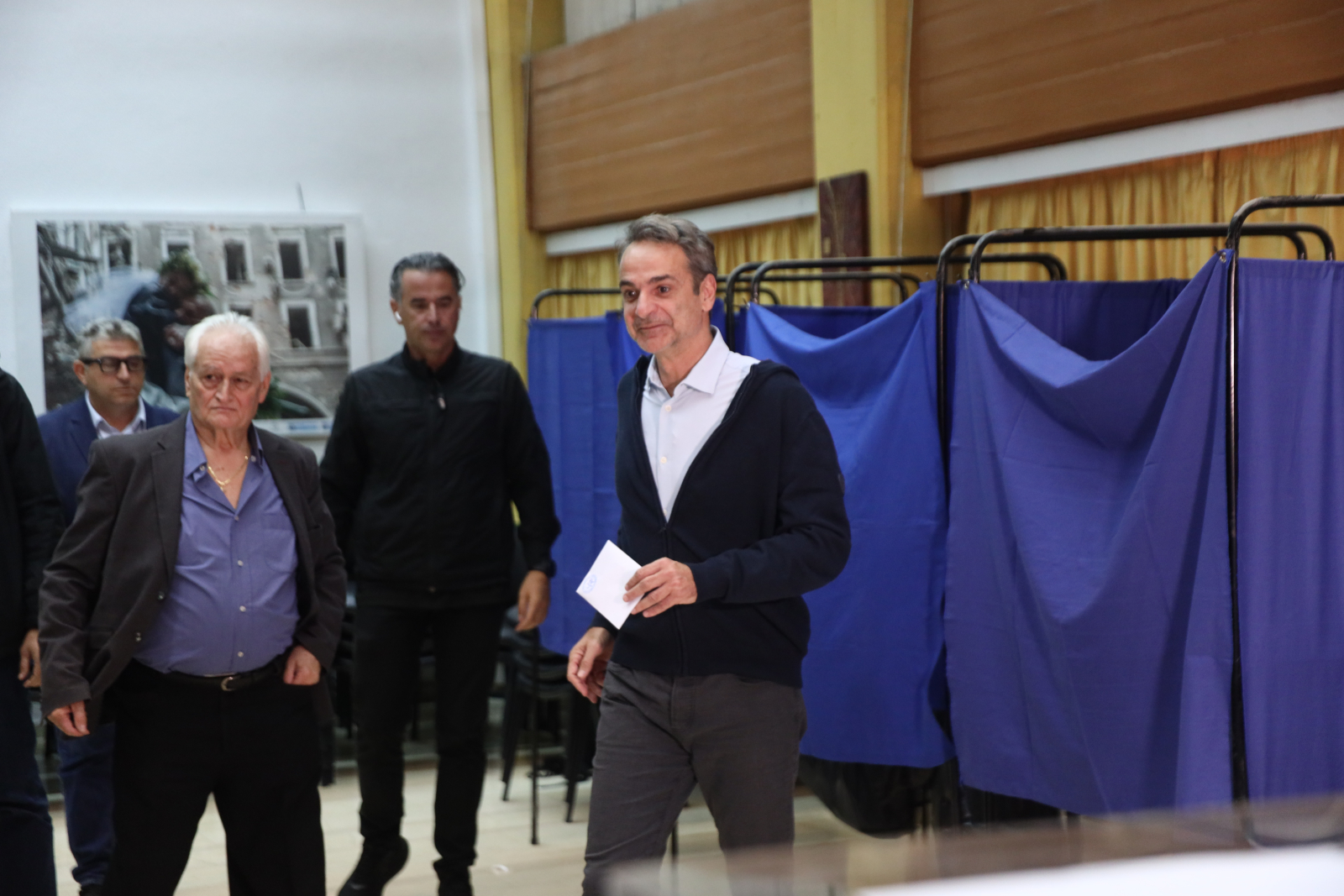 Οι τρεις ημερομηνίες για τις πρόωρες κάλπες- Το Πάσχα η απόφαση του πρωθυπουργού