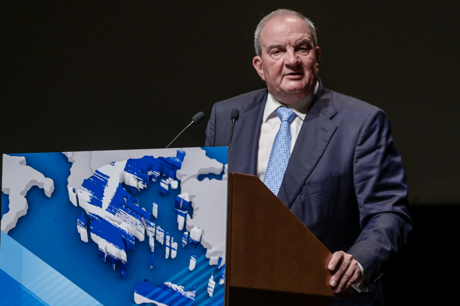 «Αποστάσεις» Καραμανλή από Ρουσόπουλο για το «άδειασμα» στον πρώην υπουργό Μεταφορών