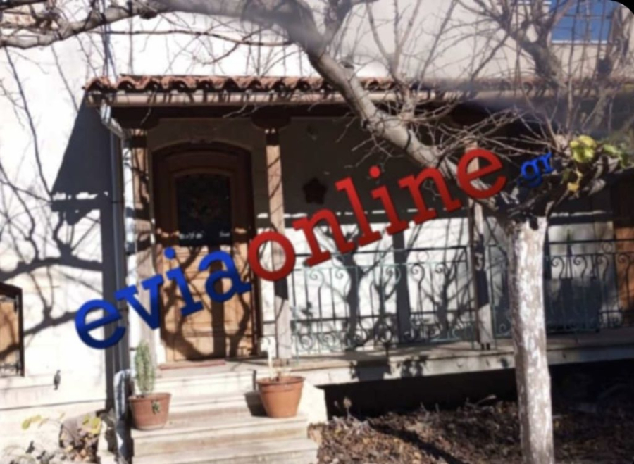 Εύβοια: Βαρύ το κατηγορητήριο για τα αδέρφια που σκότωσαν τον 65χρονο πατέρα τους - Εικόνες από το σπίτι της τραγωδίας