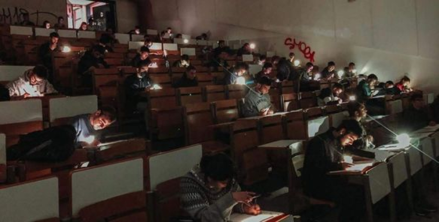 ΕΜΠ: Οι πιο ρομαντικές... εξετάσεις!