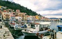 Greece’s Tourism Outlook Faces Uncertainty Amid U.S. Tariff Fallout