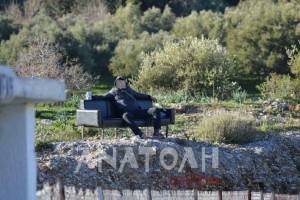 Viral φωτογραφία με οπαδό που πήρε τον... καναπέ του και πήγε να δει την ομάδα του!
