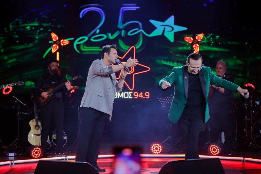 Ο Πέτρος Ιακωβίδης και ο Λευτέρης Πανταζής σε μία αξέχαστη μουσική «νύχτα» στον ANT1