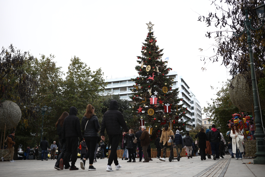 Οι αλλαγές που φέρνει το φορολογικό νομοσχέδιο: Τι... έρχεται μέσα από 22 «SOS»