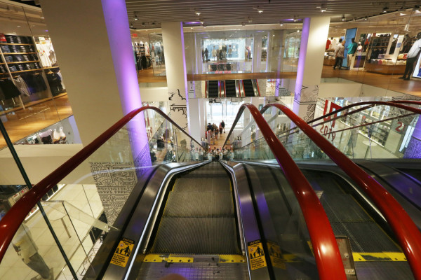 Ανοίγουν και τα mall, δείτε σε ποιες περιοχές, όλα τα μέτρα από Δευτέρα 5/4