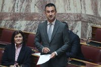 Χαρίτσης κατά κυβέρνησης και αντιπολίτευσης: «Ξέπλυμα ευθυνών για τα Τέμπη»