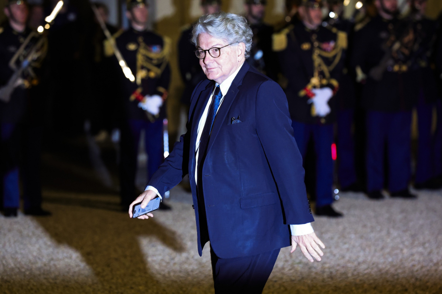 Η Κομισιόν καταπατά τους κανόνες της: Εγκρίθηκε η «μεταγραφή» του Μπρετόν στην Bank of America