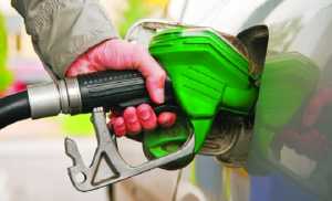 Λίστα με τα 1.375 βενζινάδικα που δεν μπορούν να «κλέψουν» τους πελάτες τους 