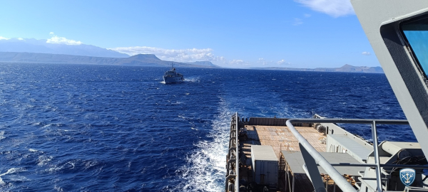 Παρενόχληση από τουρκικό πολεμικό στο πλοίο που πόντιζε καλώδιο οπτικής ίνας