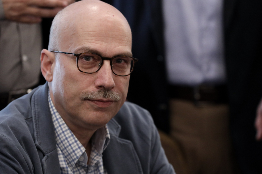 Η Αριστερά του ΠΑΣΟΚ απλώνει το χέρι στο κόμμα Τσίπρα