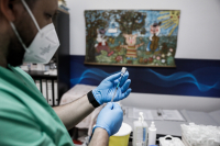 Εμβόλιο Pfizer: Στο «μικροσκόπιο» δύο περιστατικά καρδιακών επεισοδίων