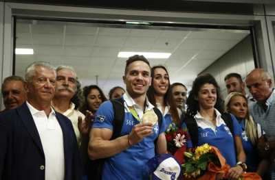 Θριαμβευτική υποδοχή για Πετρούνια