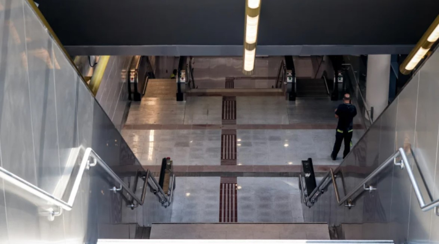 Κλειστοί σταθμοί μετρό σε Πανεπιστήμιο και Σύνταγμα