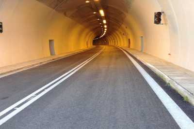 Κλειστός μέχρι την Παρασκευή ο ένας κλάδος της σήραγγας Ραψομάτη