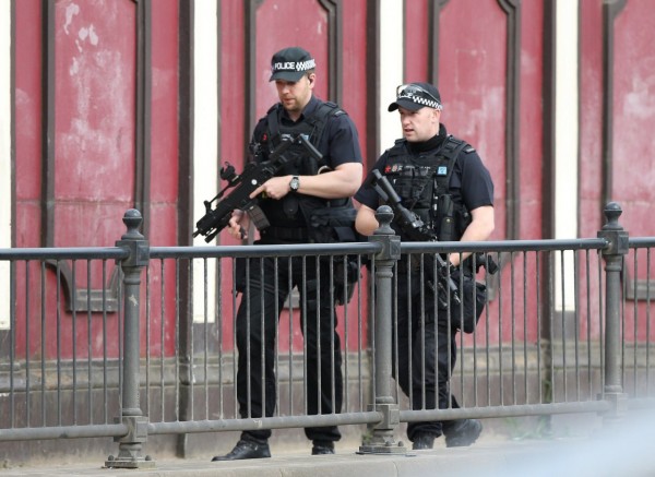 Αστυνομία Λονδίνου: Γεμάτη με σφαιρίδια και μεγάλη ποσότητα εκρηκτικών η βόμβα στο μετρό