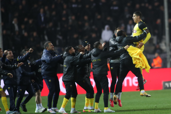 Τι έκανε ο Λαμέλα;;; Το γκολ της ΣΕΖΟΝ στο ΠΑΟΚ - ΑΕΚ! (Βίντεο)