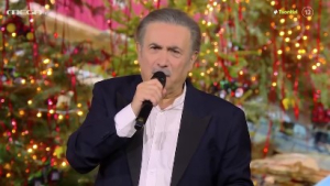 Ο Λάκης Λαζόπουλος αποκάλυψε ότι παρακολουθείται με Predator στο φινάλε του «Αλ Τσαντίρι Νιουζ»