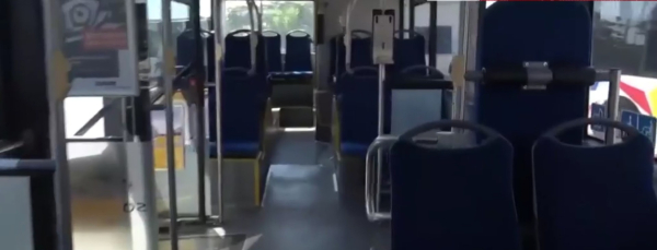 Ίλιον: Οδηγός λεωφορείου πιάστηκε στα χέρια με ανήλικο - «Ο 16χρονος του έσπασε τα δόντια», λέει αυτόπτης μάρτυρας