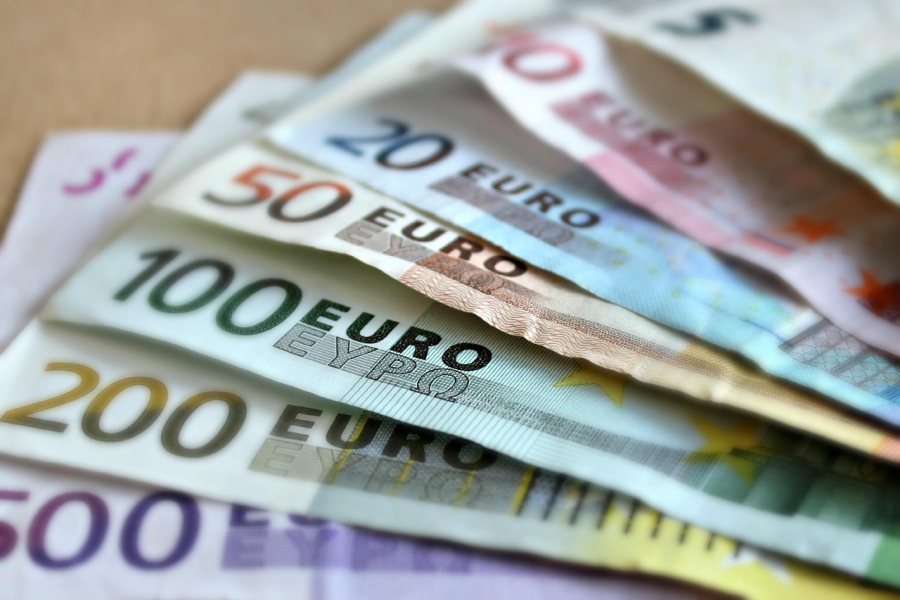 Αυξήσεις μισθών από 1η Ιανουαρίου 2024: Ποιοι θα δουν «φουσκωμένο» τον ετήσιο μισθό τους κατά 1.000 ευρώ