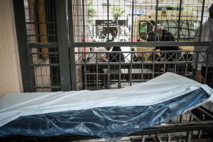 Θεμιστοκλέους: Τα σοβαρά επείγοντα περιστατικά δεν έχουν αναμονή στα νοσοκομεία