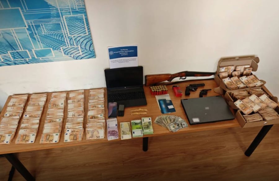 Απάτες με επιστροφές ΦΠΑ: Πώς δρούσε η εγκληματική οργάνωση με τα εικονικά τιμολόγια