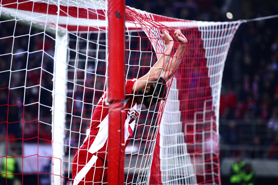 Europa League: Έμεινε στην ισοπαλία ο Ολυμπιακός, 0-0 με την Τβέντε (βίντεο)