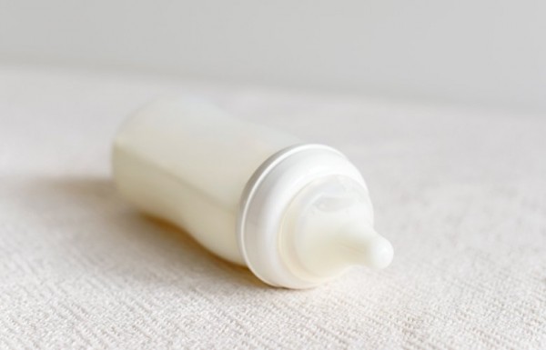 ΕΟΦ: Αυτά είναι τα 57 είδη βρεφικού γάλακτος (Frezylac) που ανακαλούνται στην Ελλάδα