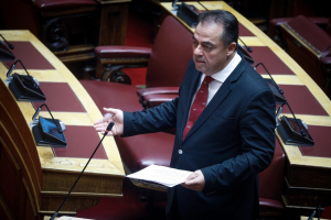 Στα ψηφοδέλτια ο Κωνσταντόπουλος