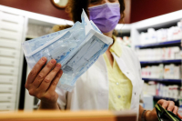 Με τη νέα απόφαση έρχονται έξτρα δωρεάν self test για όλους στα φαρμακεία