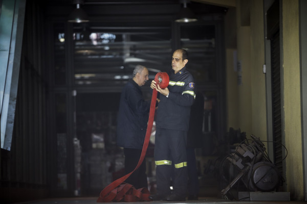 Παρ' ολίγον τραγωδία στο κέντρο της Αθήνας - Φωτιά σε κλαμπ με 200 άτομα