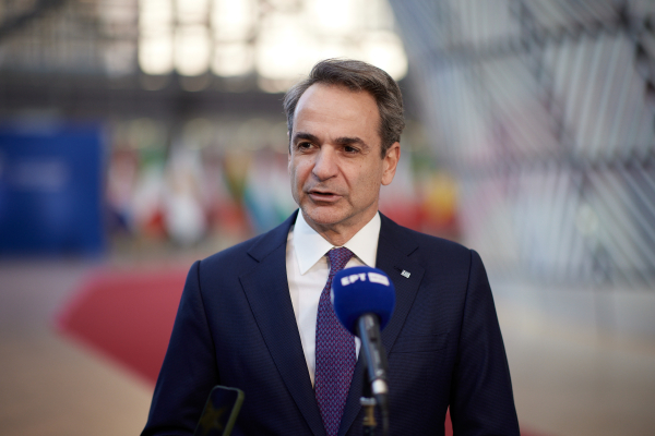 Μητσοτάκης προσερχόμενος στη Σύνοδο: Έκδοση ευρωομολόγου για την αμυντική θωράκιση της ΕΕ