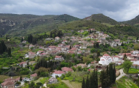 Ο οικισμός 5’ από την Αράχωβα για φθηνή διαμονή το χειμώνα