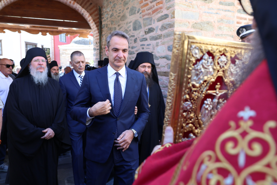 Το δώρο Μητσοτάκη και το χειροφίλημα, το ΝΣΚ για τους διορισμούς σε ΔΕΗ και ΕΥΑΘ, η χαρτογράφηση των αδρανών βιομηχανικών κτιρίων και η έλευση Γεωργιόπουλου στην Alpha Bank