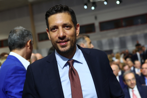Κυρανάκης: Οι σιδηροδρομικοί σταθμοί παίρνουν ζωή - Από το 2027 νέα τρένα και επενδύσεις