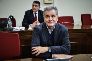 Τσακαλώτος: «Επικοινωνιακό τρικ» τα μέτρα της κυβέρνησης για την κρίση λόγω του πολέμου