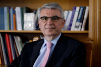 Τσακλόγλου: Ο ρόλος του κατώτατου μισθού και η δημιουργία 200.000 νέων θέσεων εργασίας