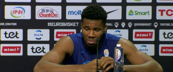 «Λύγισε» on air ο Αντετοκούνμπο: Η νίκη της Εθνικής είναι το μεγαλύτερο επίτευγμα της ζωής μου (βίντεο)