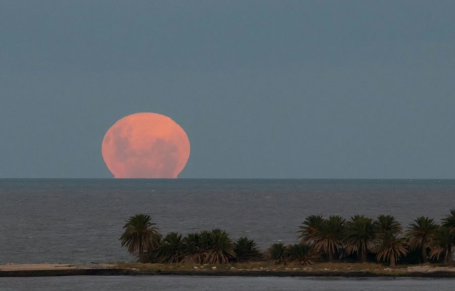 Πανσέληνος Αυγούστου 2025: Πότε είναι - Για ποια ζώδια έρχονται κακά μαντάτα