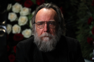 «Εκρηκτικό» άρθρο από τον «εγκέφαλο» του Πούτιν - Τι λέει ο Ντούγκιν για τον Γ' Παγκόσμιο Πόλεμο