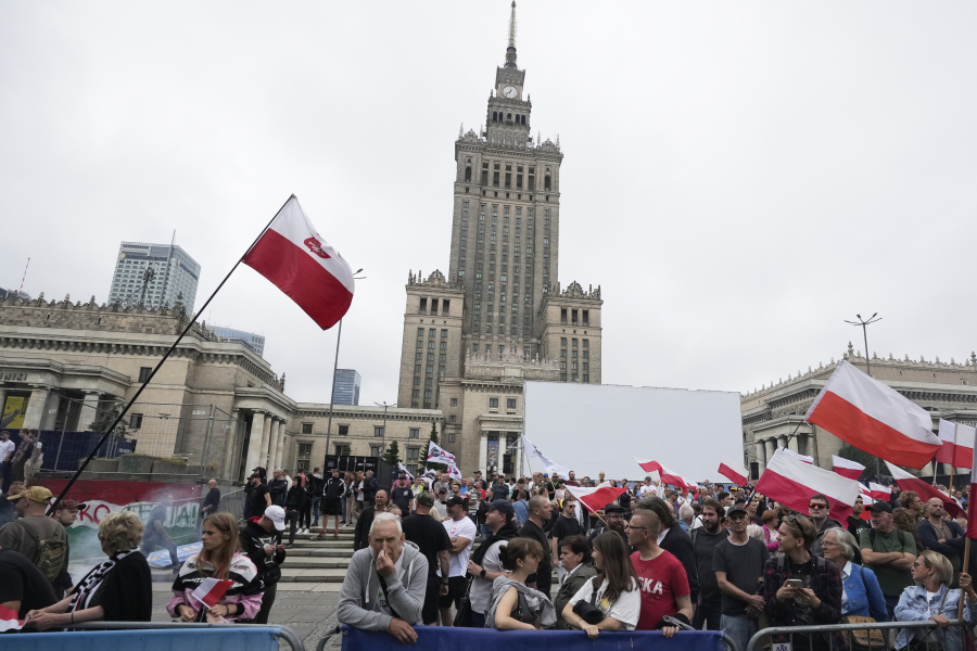 Σε επικίνδυνα μονοπάτια η Ευρώπη - Το νέο κύμα των «τιμωρών» τροφοδοτεί την ακροδεξιά