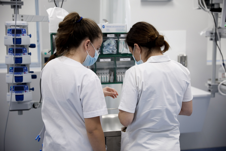 Σαρώνει η γρίπη: 12 θάνατοι και 17 σοβαρά κρούσματα στη ΜΕΘ - Η έκθεση του ΕΟΔΥ