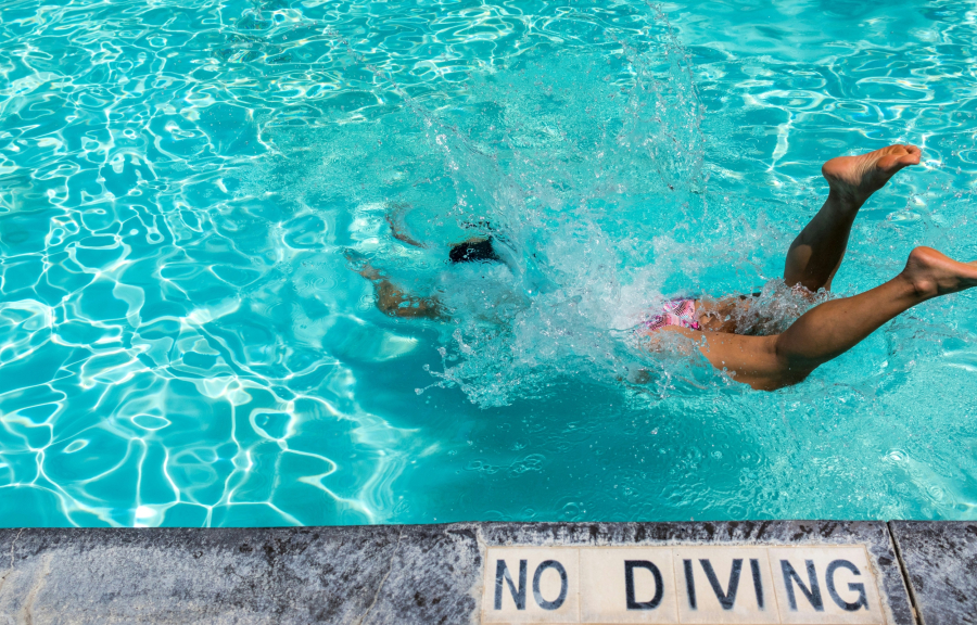 Τι ισχύει με το υποχρεωτικό μάθημα της κολύμβησης στα σχολεία