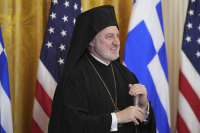 Εσπασε το κυβερνητικό εμπάργκο στον Ελπιδοφόρο
